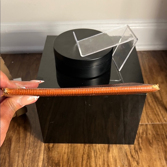 Louis Vuitton Epi Leather Wallet- Brown - Picture 9 of 9